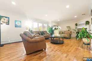 385A Roosevelt, Fairview, NJ 07022 - Photo 8