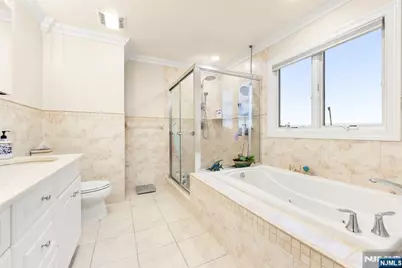 385A Roosevelt, Fairview, NJ 07022 - Photo 24