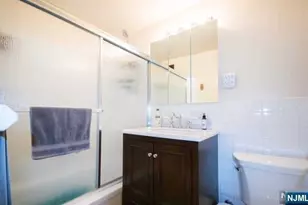 285 Aycrigg Ave 22D, Passaic, NJ 07055 - Photo 14