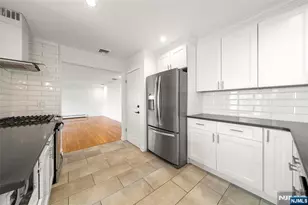 1128 Abbott Blvd, Fort Lee, NJ 07024 - Photo 8