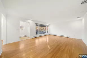 1128 Abbott Blvd, Fort Lee, NJ 07024 - Photo 4