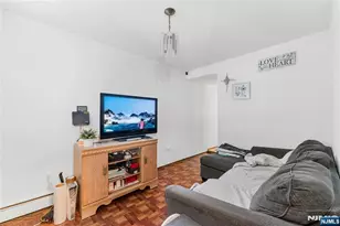 58 Van Buren St, Newark, NJ 07105 - Photo 4