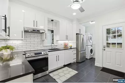 239 Hillside Avenue, Nutley, NJ 07110 - Photo 8