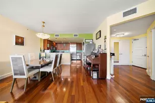 8100 River Road 1011, North Bergen, NJ 07047 - Photo 4