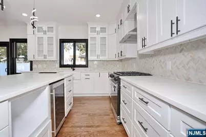 21 E Clinton Avenue, Bergenfield, NJ 07621 - Photo 16