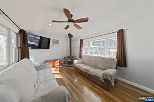 127 Iozia Terrace, Elmwood Park, NJ 07407 - Photo 18