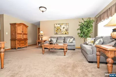 31 Smith Street, Waldwick, NJ 07463 - Photo 14