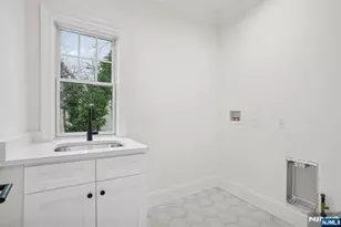 19 Tilden Ct, Livingston, NJ 07039 - Photo 30