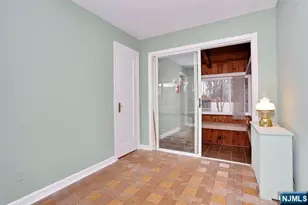 22-09 Arcadia Rd, Fair Lawn, NJ 07410 - Photo 10