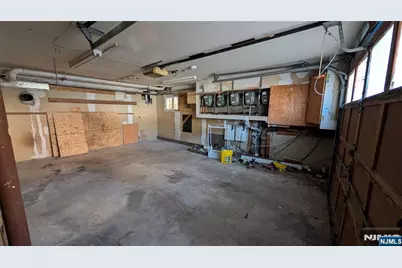 8 Leary Lane 4 #4, Edgewater, NJ 07020 - Photo 24