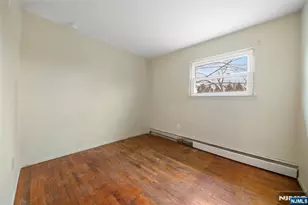 601 Oakwood Dr, Northvale, NJ 07647 - Photo 12