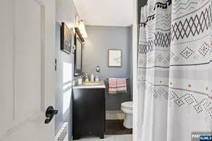 21 Rowe St, Bloomfield, NJ 07003 - Photo 32