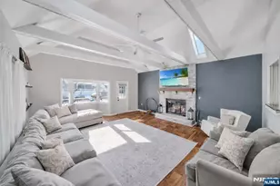 520 Riverview Rd, Pompton Lakes, NJ 07442 - Photo 12