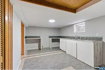 15-17 Valley Street, Newark, NJ 07106 - Photo 26