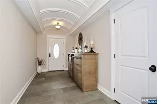 3 London Ct, Woodcliff Lake, NJ 07677 - Photo 18