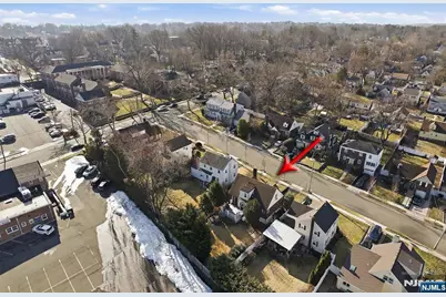597 Penn Avenue, Teaneck Township, NJ 07666 - Photo 24