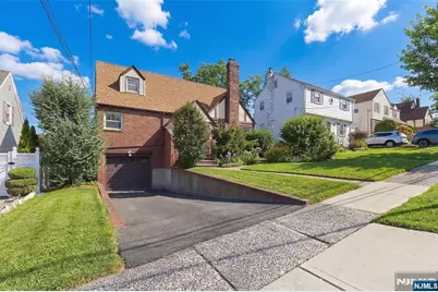 597 Penn Avenue, Teaneck Township, NJ 07666 - Photo 4