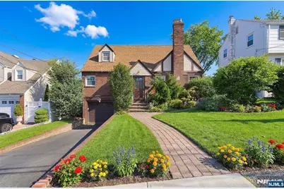 597 Penn Avenue, Teaneck Township, NJ 07666 - Photo 2