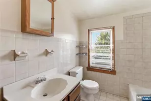 597 Penn Ave, Teaneck Township, NJ 07666 - Photo 16