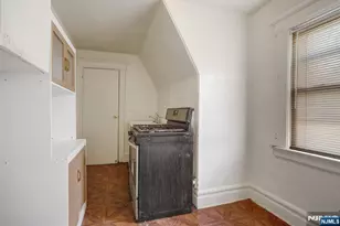 199 Hollywood Ave, East Orange, NJ 07018 - Photo 22