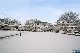367 Van Winkle Ave, Hawthorne, NJ 07506 - Photo 2