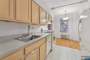 100 Palisade Ave D12, Englewood, NJ 07631 - Photo 26