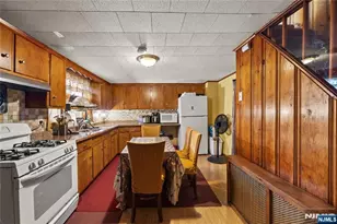 152 Jefferson, Paterson, NJ 07522 - Photo 8