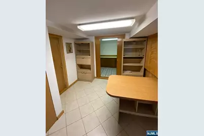 80 Caruth Avenue, Elmwood Park, NJ 07407 - Photo 22