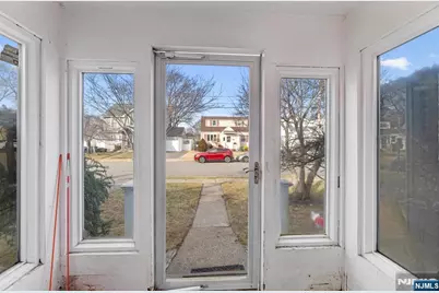 39-02 Taylor Road, Fair Lawn, NJ 07410 - Photo 4