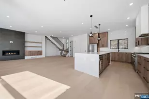 117 Henry St, Palisades Park, NJ 07650 - Photo 2