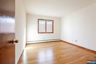 407 Jane St, Fort Lee, NJ 07024 - Photo 12