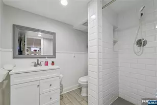 124 Lee St, Elmwood Park, NJ 07407 - Photo 38