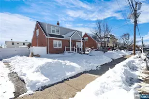 124 Lee St, Elmwood Park, NJ 07407 - Photo 6