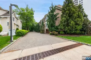 1602 Center Ave B, Fort Lee, NJ 07024 - Photo 30