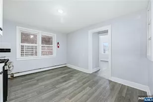 328 John St, Elizabeth, NJ 07202 - Photo 4