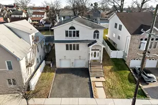 132 Clinton Pl, East Rutherford, NJ 07073 - Photo 2