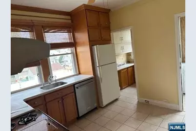 68 Bremond Street, Belleville, NJ 07109 - Photo 8