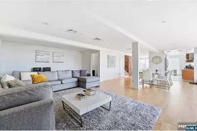 27 Suffolk Lane, Tenafly, NJ 07670 - Photo 2