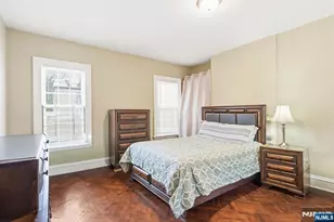 328 Hawthorne St, Orange, NJ 07050 - Photo 8