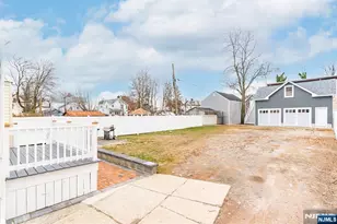 328 Hawthorne St, Orange, NJ 07050 - Photo 30