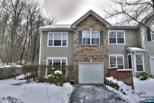473 Mahogany Ct 473, Mahwah, NJ 07430 - Photo 2