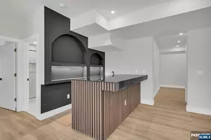 5 Locust Pl, Livingston, NJ 07039 - Photo 32