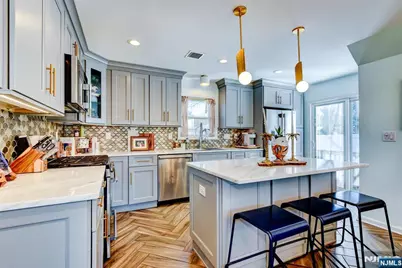 86 Burnside Place, Wanaque, NJ 07420 - Photo 16