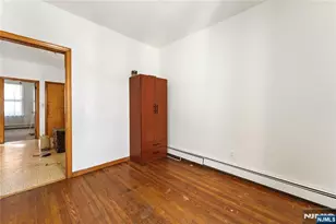 22 Arthur St, Clifton, NJ 07011 - Photo 8