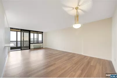 200 Winston 1001 #1001, Cliffside Park, NJ 07010 - Photo 4