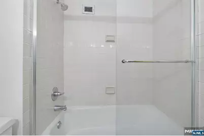 7002 Jfk Blvd E 6D #6D, Guttenberg, NJ 07093 - Photo 20