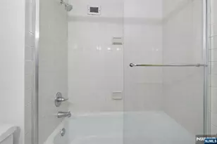 7002 Jfk Blvd E 6D, Guttenberg, NJ 07093 - Photo 20