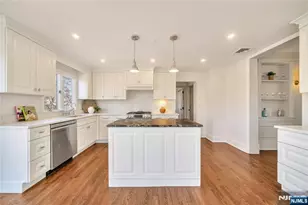 48 Sherman Pl, Ridgewood, NJ 07450 - Photo 12