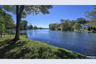 174 Hillcrest Drive, Wayne, NJ 07470 - Photo 24