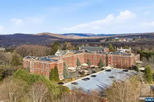 2301 Rio Vista Dr, Mahwah, NJ 07430 - Photo 40